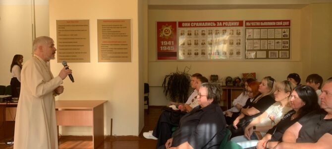 1.09.25 Линейка в Берёзовском техникуме 1.09.25 Линейка в Берёзовском техникуме